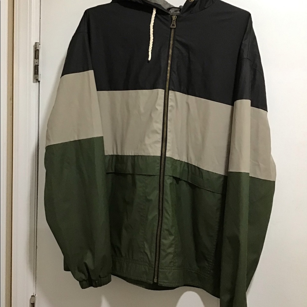 NWOT Stunning Weatherproof Jacket in XL